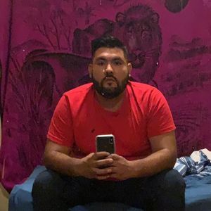 Meet your Posher, Moises